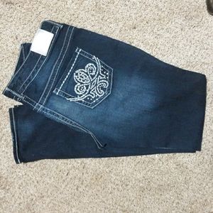 Maurice Premium Women's Jeans Sz,11//12 Dark wash.